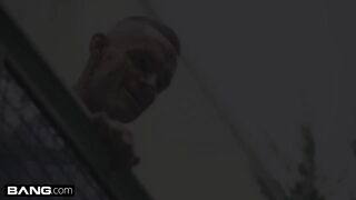 Kerek hájas tini csaj hardcore anál szexe