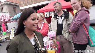 Barátnők lecumiztatva és megkúrva