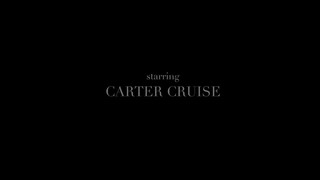 Carter Cruise durván hátsó bejáratba tolva