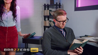 Brazzers - Valentina Bianco hatalmas dákót kap
