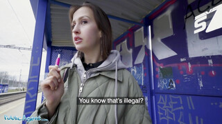 Public Agent - Fiatal nőci pénzért kúrel