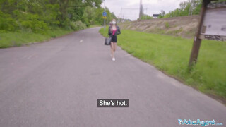 Public Agent - Mia Rose a hatalmas cickós tini bige