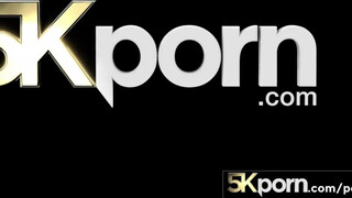 5KPorn - Naomi Nash kiborotvált puncija megtömve