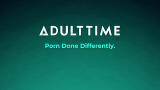 ADULT TIME - nagy keblű világos szőke nagy didkós barnával ollózik és szexel