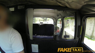 FakeTaxi - Rio Lee a méretes mellű barna csajszi