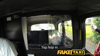 FakeTaxi - Georgie Lyall a taxiban baszik