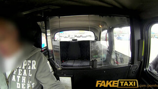 FakeTaxi - Kiki Minaj a csöcsös barna bige