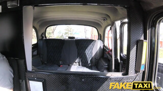Fake Taxi  - ez a kiscsaj csak a kőkemény pélót szereti