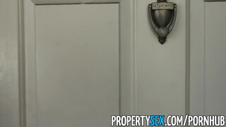 PropertySex - gyönyörű világos szőke ingatlanos kiscsaj