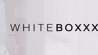 WhiteBoxxx - A szeretője előtt csinálja a hölgyemény