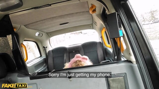 Fake Taxi - Gyönyörű kolumbiai lány meghágva a taxiban