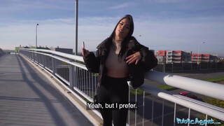 Public Agent - Megan Fiore a gyönyörű latina csajszi