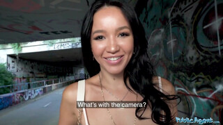 Public Agent - Asia Vargas a szexi ázsiai spiné