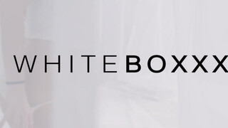 WhiteBoxxx - Vinna Reed a bombázó cseh picsa
