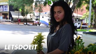 Aranyos néger milf selena gomez mélyen kefélve spanyol muffban