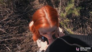 Bombázó vörös tini Madi Collins kibelezi a puncáját és durván megdugja a hatalmas kárója